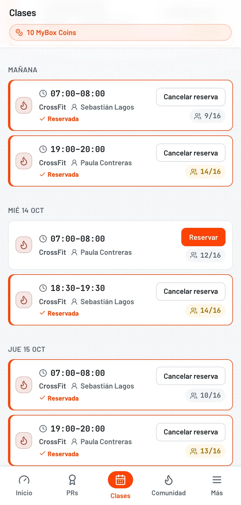 Clases de un día en la app de MyBox: una clase de CrossFit con su coach, su cupo y el botón para reservar, y otra ya reservada por el atleta.